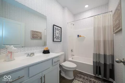 Bath - 116 Carrick Glen Blvd, Pendleton, IN 46064 photo 1 of 2