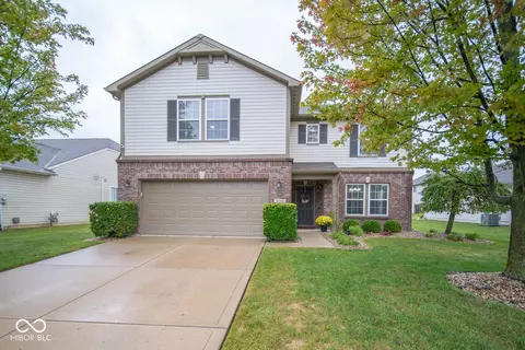 8190 Crumwell Dr, Avon, IN 46123