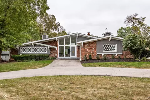 31 Thornhurst Dr, Carmel, IN 46032