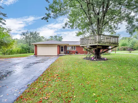 6261 E Lynn Dr, Mooresville, IN 46158