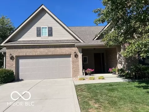 14910 Mayfield Dr, Westfield, IN 46074