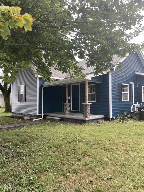 1032 Walnut St, Lapel, IN 46051