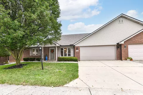 1216 Sugar Pine Dr, Anderson, IN 46012