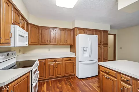 Kitchen - 1207 Reeves Rd, Plainfield, IN 46168 photo 8 of 8