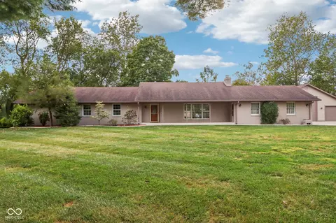 Exterior - 1207 Reeves Rd, Plainfield, IN 46168 photo 3 of 38