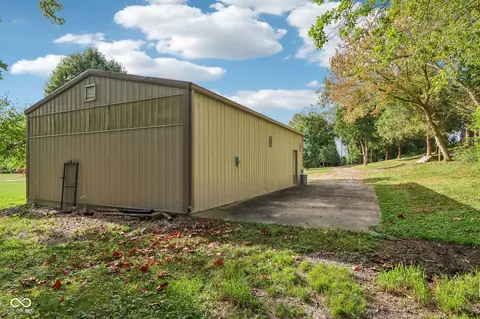 Exterior - 1207 Reeves Rd, Plainfield, IN 46168 photo 30 of 38