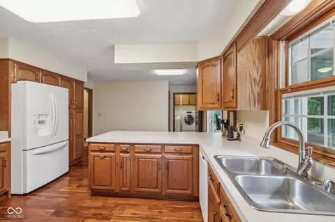 Kitchen - 1207 Reeves Rd, Plainfield, IN 46168 photo 6 of 8
