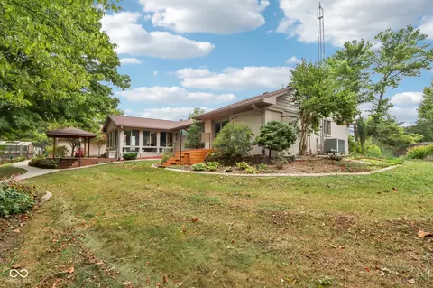 Exterior - 1207 Reeves Rd, Plainfield, IN 46168 photo 9 of 38