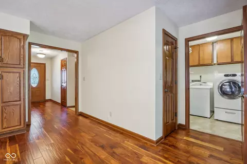 Entry Way - 1207 Reeves Rd, Plainfield, IN 46168 photo 4 of 6