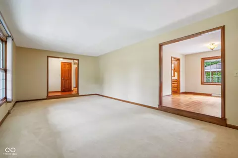 Living - 1207 Reeves Rd, Plainfield, IN 46168 photo 2 of 6