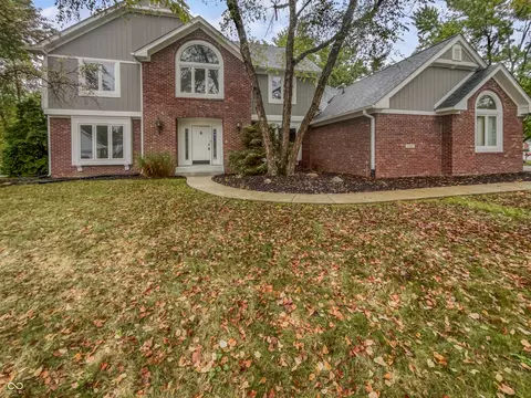 1400 Westwind Cir, Carmel, IN 46032