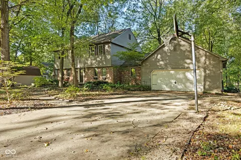 7443 Hawthorne Dr, Plainfield, IN 46168