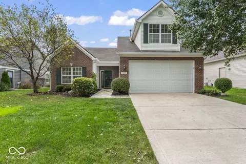 6960 Willow Pond Dr, Noblesville, IN 46062