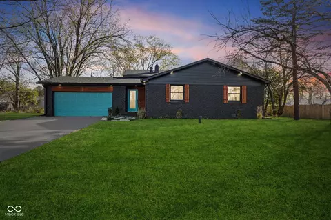 8057 Westover Dr, Indianapolis, IN 46268