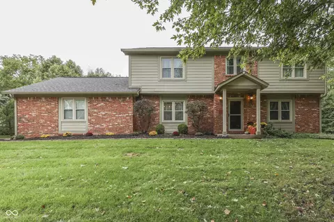 5282 Comet Dr, Greenwood, IN 46143