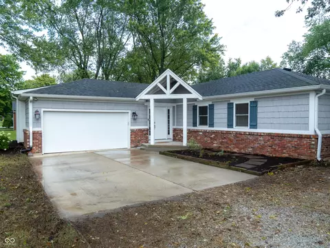 497 E 116th St, Carmel, IN 46032