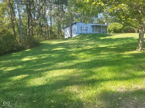 604 N Main St, Cloverdale, IN 46120