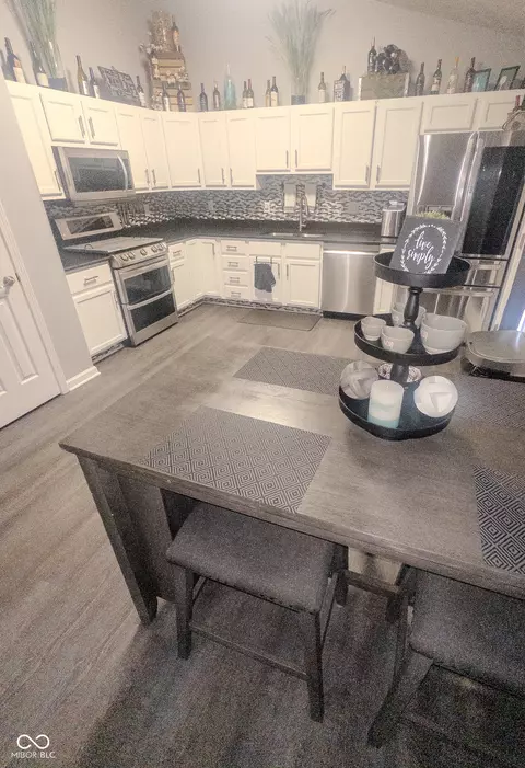 Kitchen - 651 Redwood Dr, Pendleton, IN 46064 photo 1 of 2
