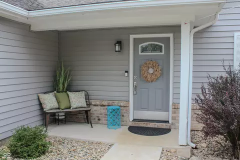 Exterior - 651 Redwood Dr, Pendleton, IN 46064 photo 2 of 3