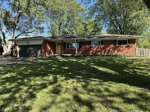 7929 Elm Dr, Brownsburg, IN 46112