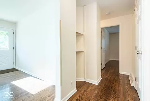 Entry Way - 4219 E Deckard Dr, Bloomington, IN 47408 photo 1 of 1