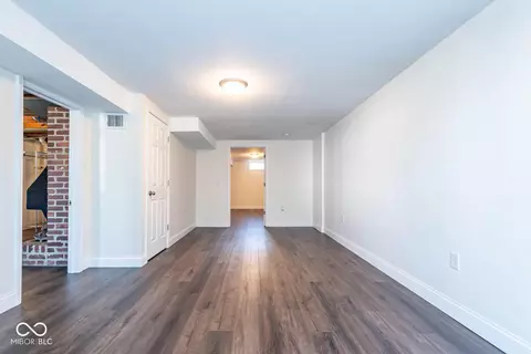 Living - 4219 E Deckard Dr, Bloomington, IN 47408 photo 6 of 6