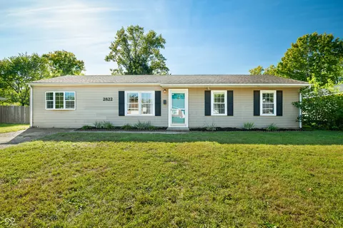 2822 Desoto Way, Columbus, IN 47203