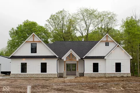 3657 Sycamore Bend Way S, Columbus, IN 47203