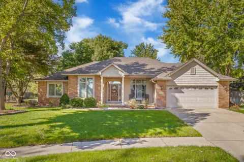 3230 Concord Ct, Columbus, IN 47203