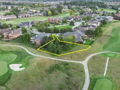 16473 Valhalla Dr, Noblesville, IN 46060