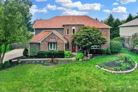 912 Copperwood Dr, Carmel, IN 46033