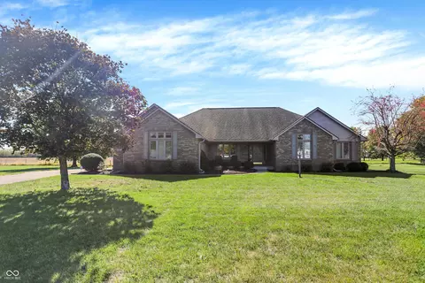 1491 S Lily Ct, Greenfield, IN 46140
