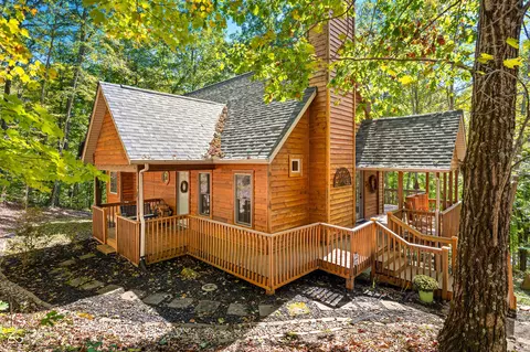 6010 Summers Place Trl, Nashville, IN 47448