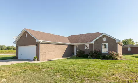 4623 Ashwood Dr, Seymour, IN 47274