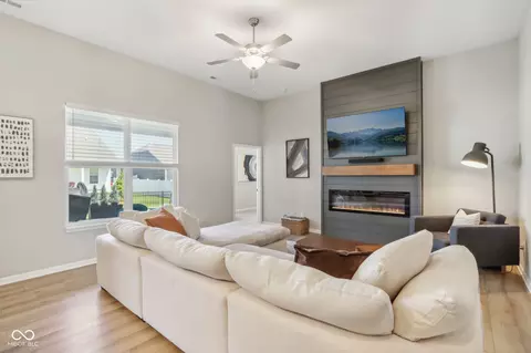 Living - 9832 Olympic Blvd, Pendleton, IN 46064 photo 1 of 1