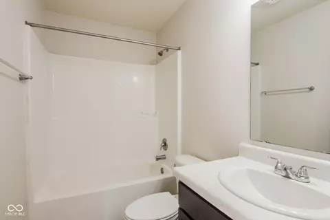 8112 Coreopsis Dr, Plainfield, IN 46168 photo 9