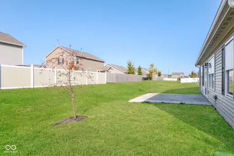 8112 Coreopsis Dr, Plainfield, IN 46168 photo 16