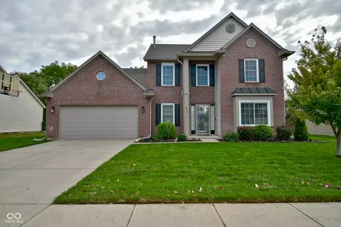 407 Autumn Springs Dr, Avon, IN 46123
