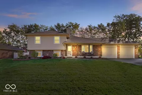 253 S Restin Rd, Greenwood, IN 46142