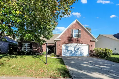 12661 Plum Creek Blvd, Carmel, IN 46033