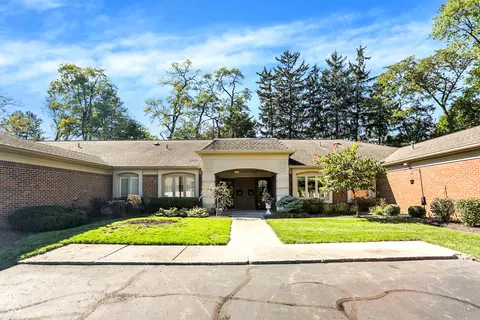 530 Bent Tree Ln, Indianapolis, IN 46260
