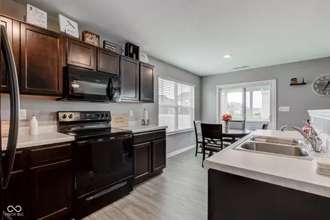8145 Ambrosia Ln, Pendleton, IN 46064 photo 6