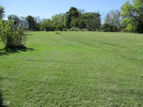 305 W State St W, New Ross, IN 47968