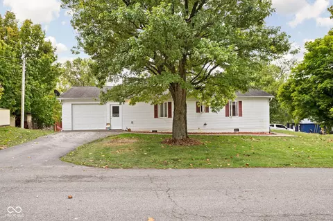 413 Dewey St, Veedersburg, IN 47987