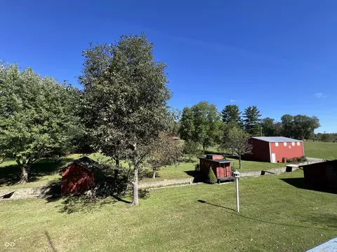 829 E Beech St, Osgood, IN 47037 photo 10