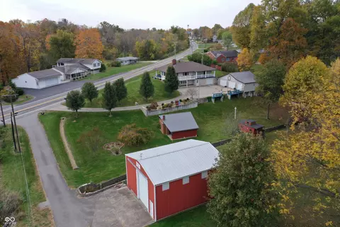 829 E Beech St, Osgood, IN 47037