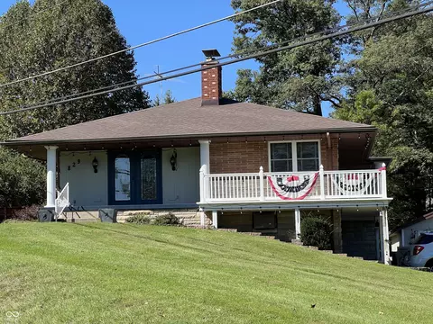 829 E Beech St, Osgood, IN 47037 photo 2