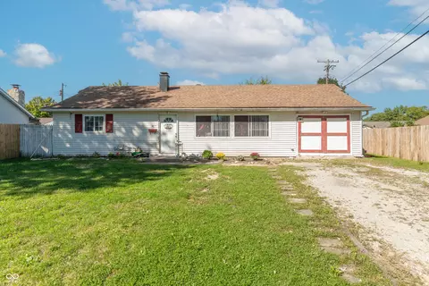 47 Sayre Dr, Greenwood, IN 46143
