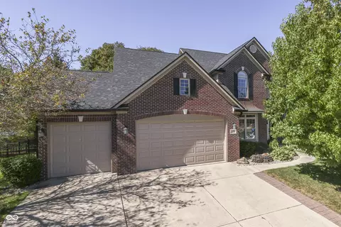 1198 Derby Ct, Greenwood, IN 46143