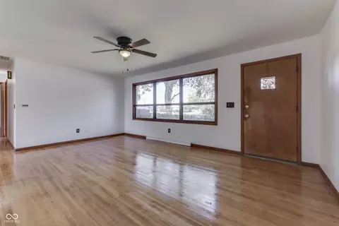 Living - 6341 Apache Dr, Indianapolis, IN 46254 photo 2 of 7